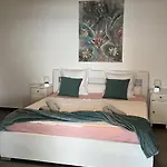 Sani Apartman *